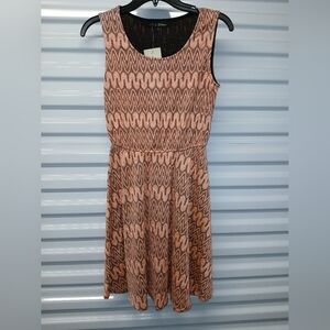 NWT! Womens Hot & Delicious Coral Dress Size M